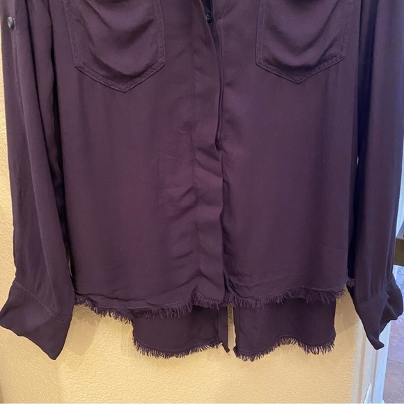 CLOTH & STONE Dark Navy Button Fringe Hem Long Sleeve Top Size Medium - Picture 3 of 8